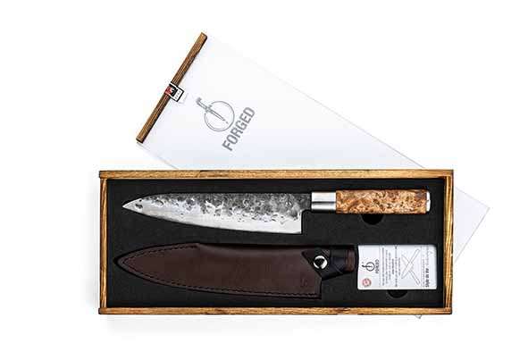 Image de COUTEAU CHEF 20.5CM + HOUSSE D EPROTECTION CUIR